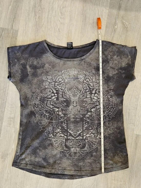 Plazma Lab Women’s Medium Tee - Picture 3 of 5